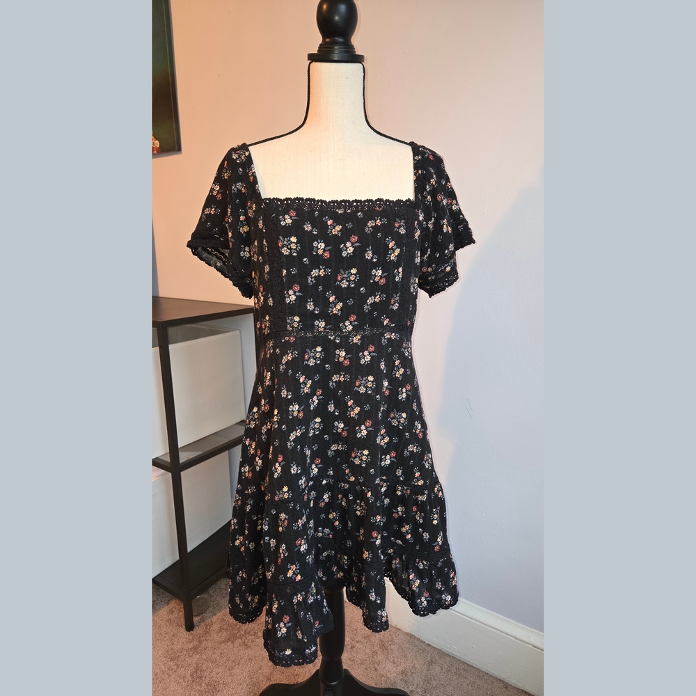 American Eagle Floral Square Neck Prairie Peasant Summer Dress